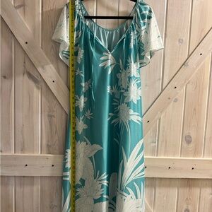 Hawaiian style house dress
